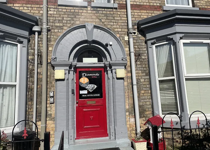 Diamonds Villa Near York HospitalVilla